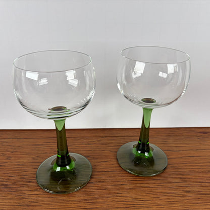 2 vintage wijnglazen groene steel