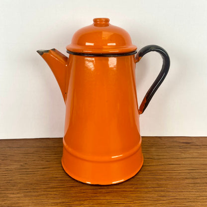 Vintage oranje emaillen theepot