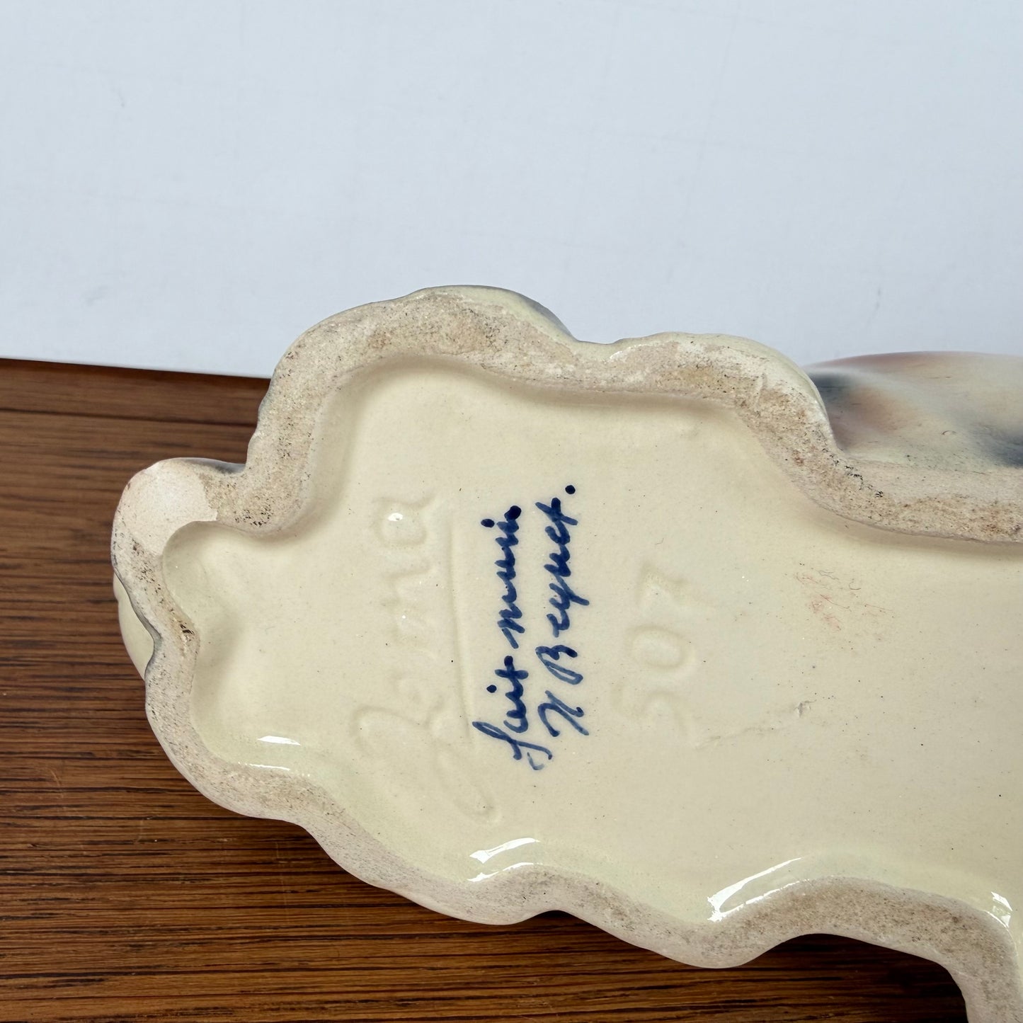 Vintage bloempot hond