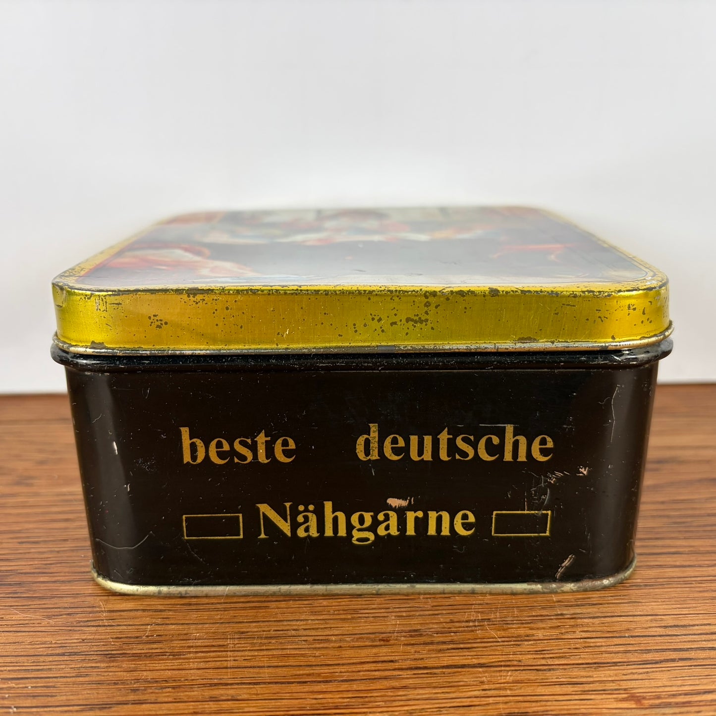 Vintage blikje Naaigaren