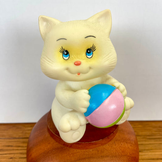 Vintage piepbeestje kat