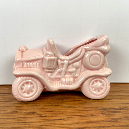 vintage bloempotje roze auto