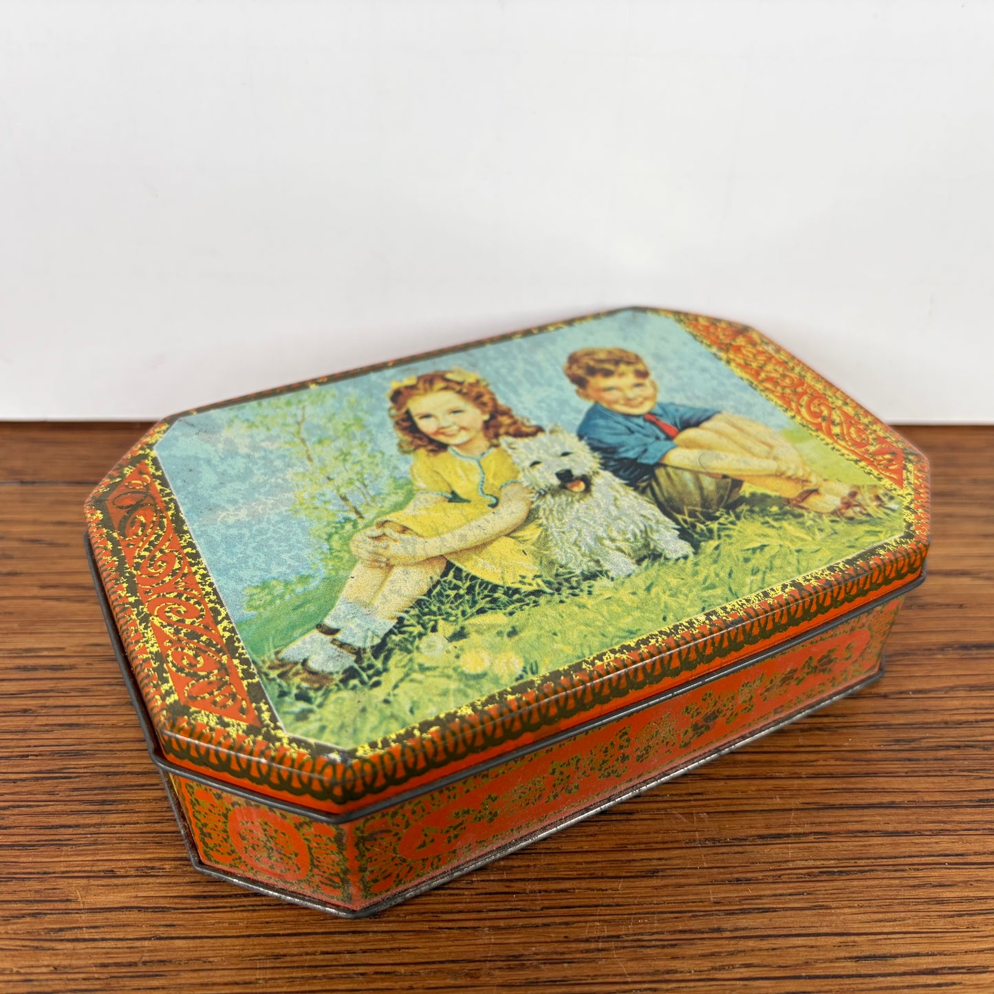 Vintage blikje Garden Quality Candies