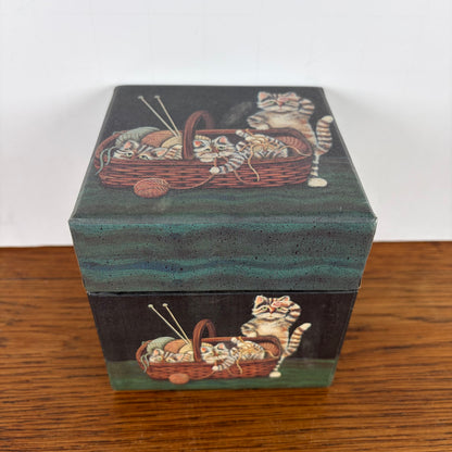 Vintage opberg box met katten