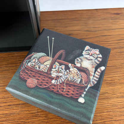 Vintage opberg box met katten