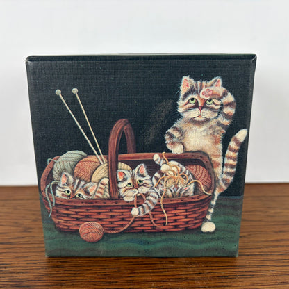 Vintage opberg box met katten