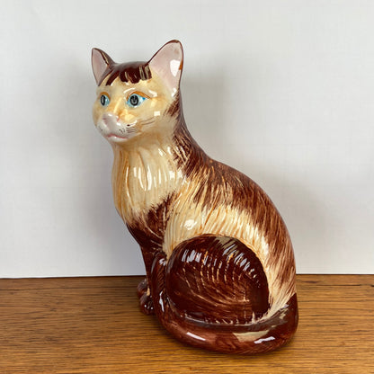 Groot kattenbeeld