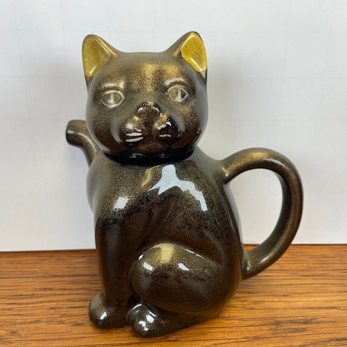Vintage brons kleurige theepot kat
