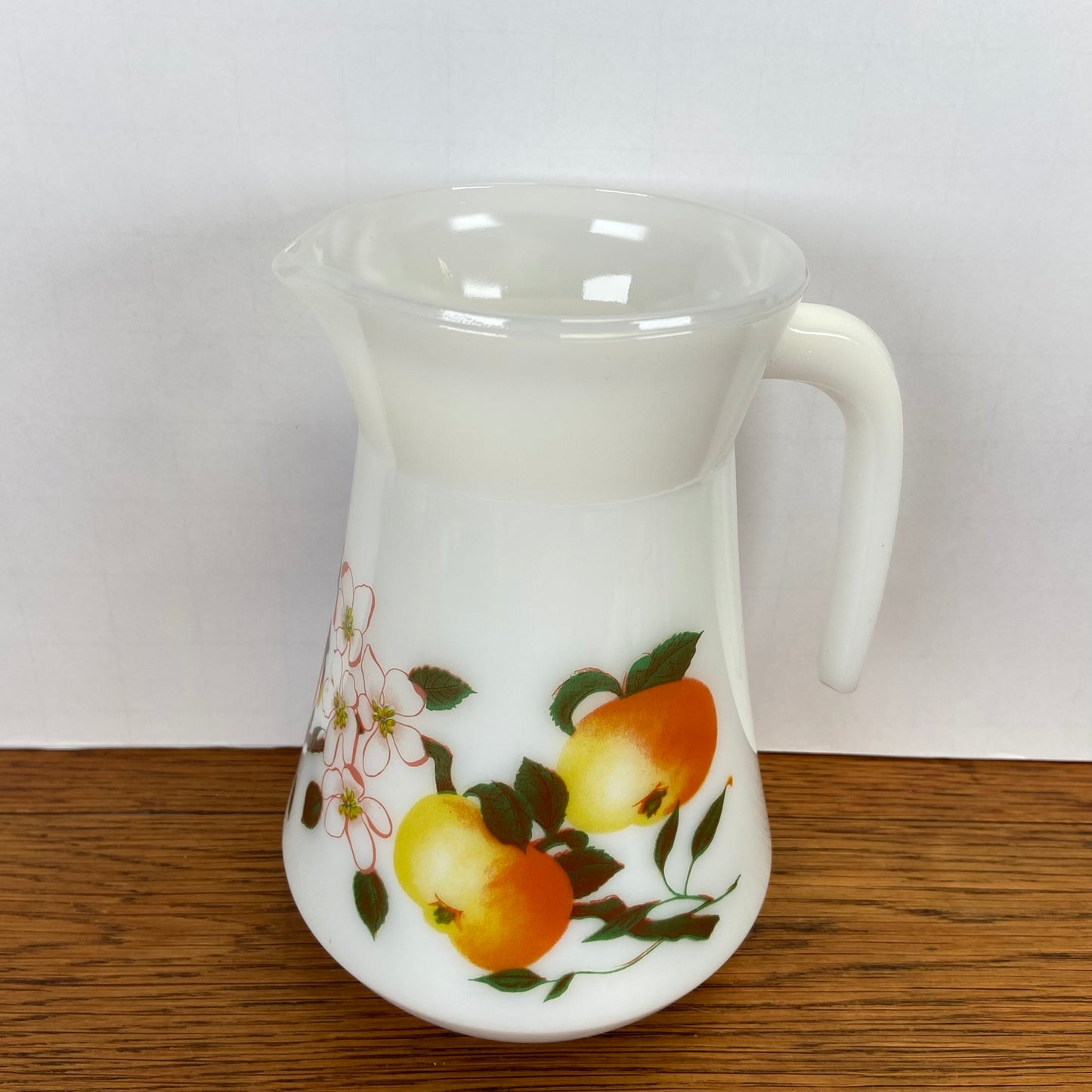 Vintage Arcopal waterkan Appel en Bloesem