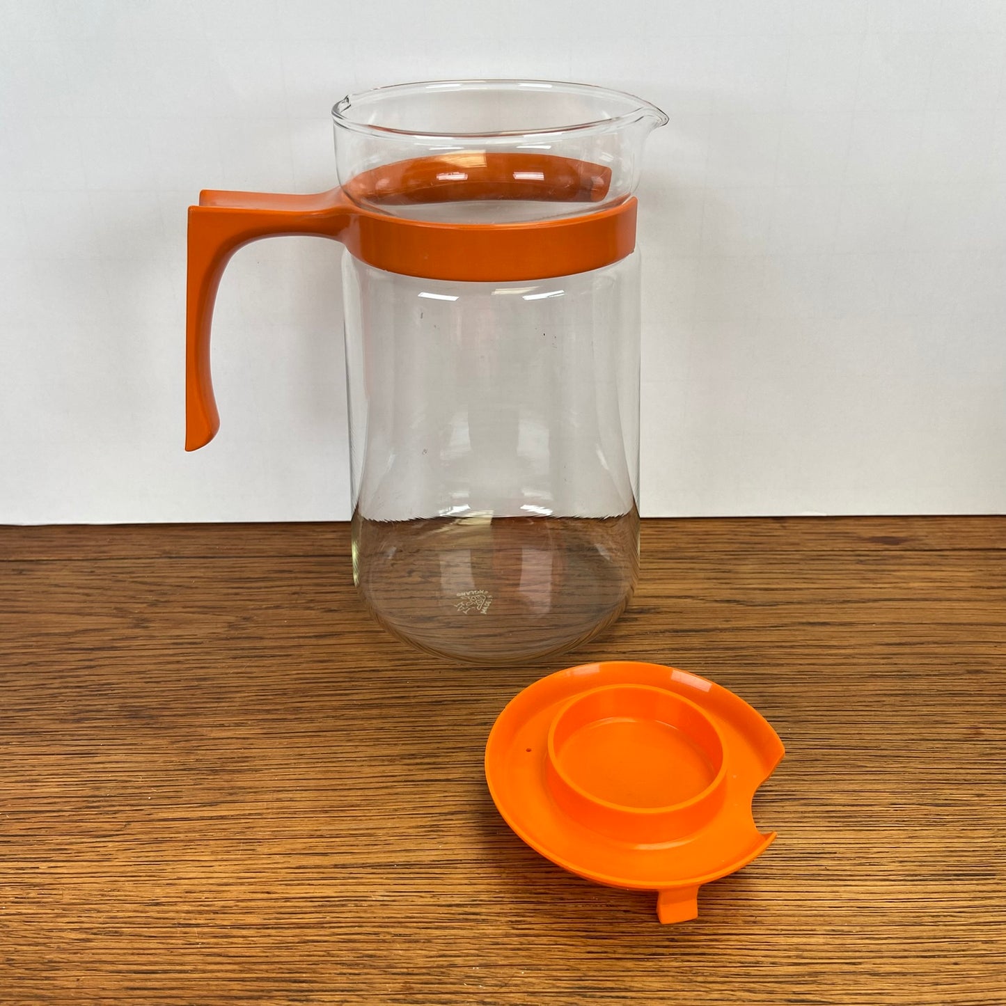 Vintage glazen waterkan