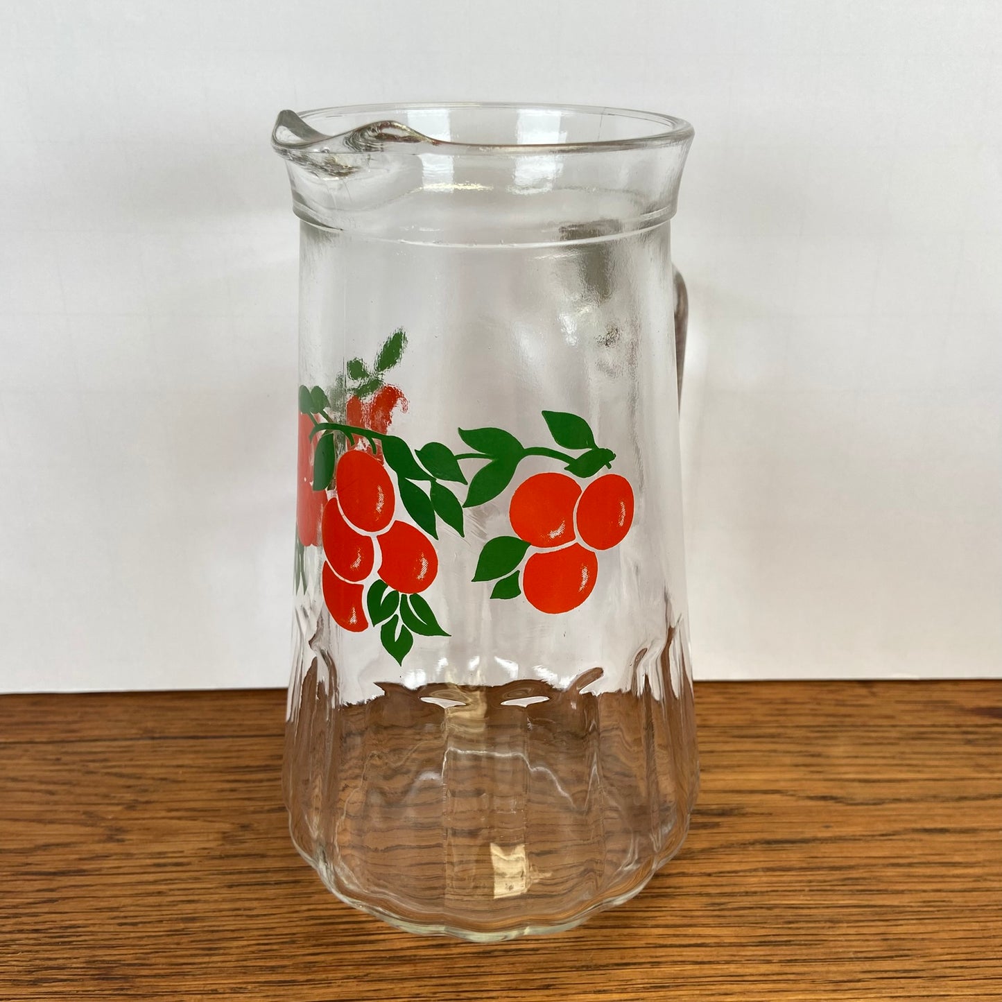 Vintage waterkan sinaasappels