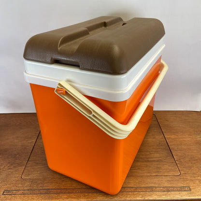 Vintage oranje curver koelbox