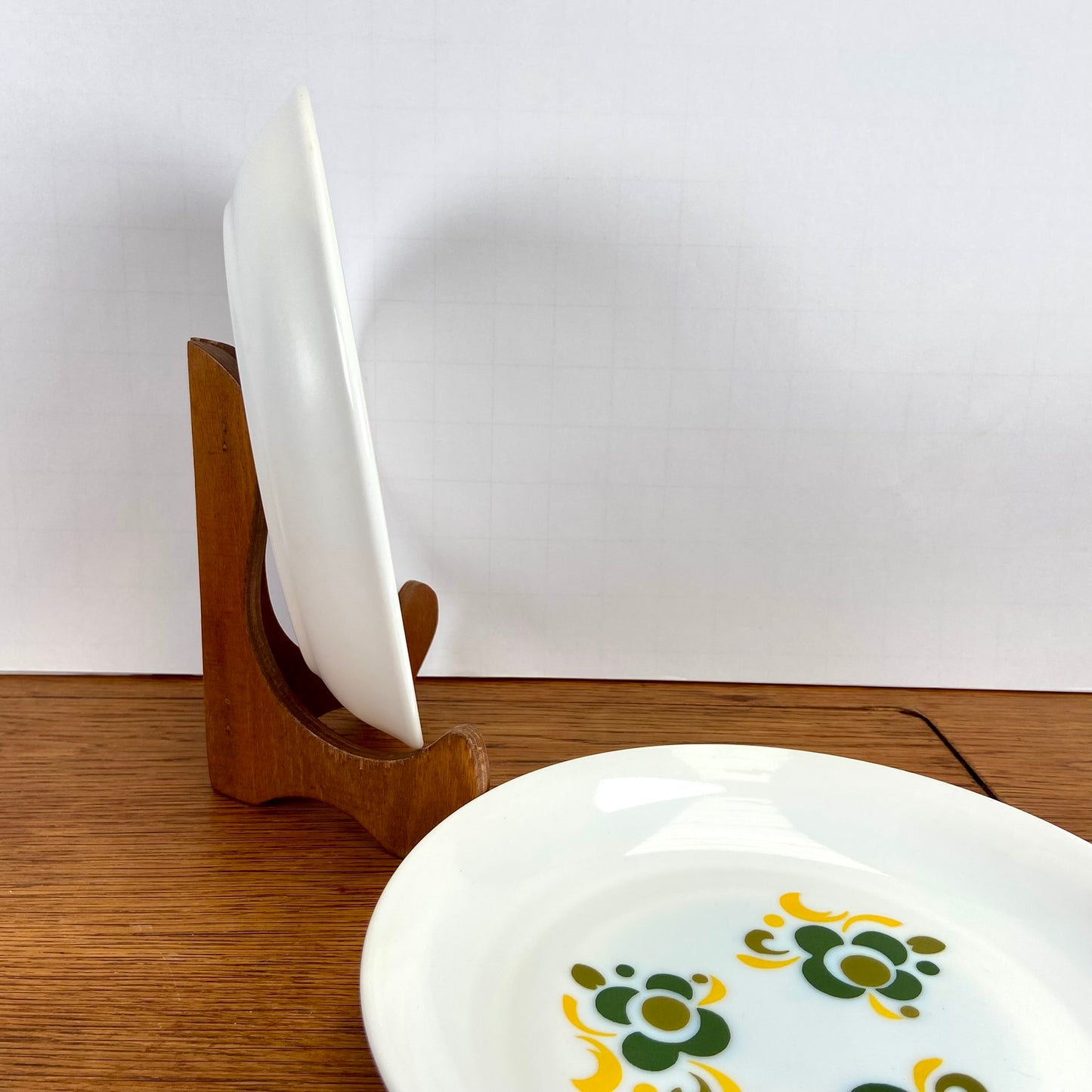 Vintage Arcopal Knorr borden