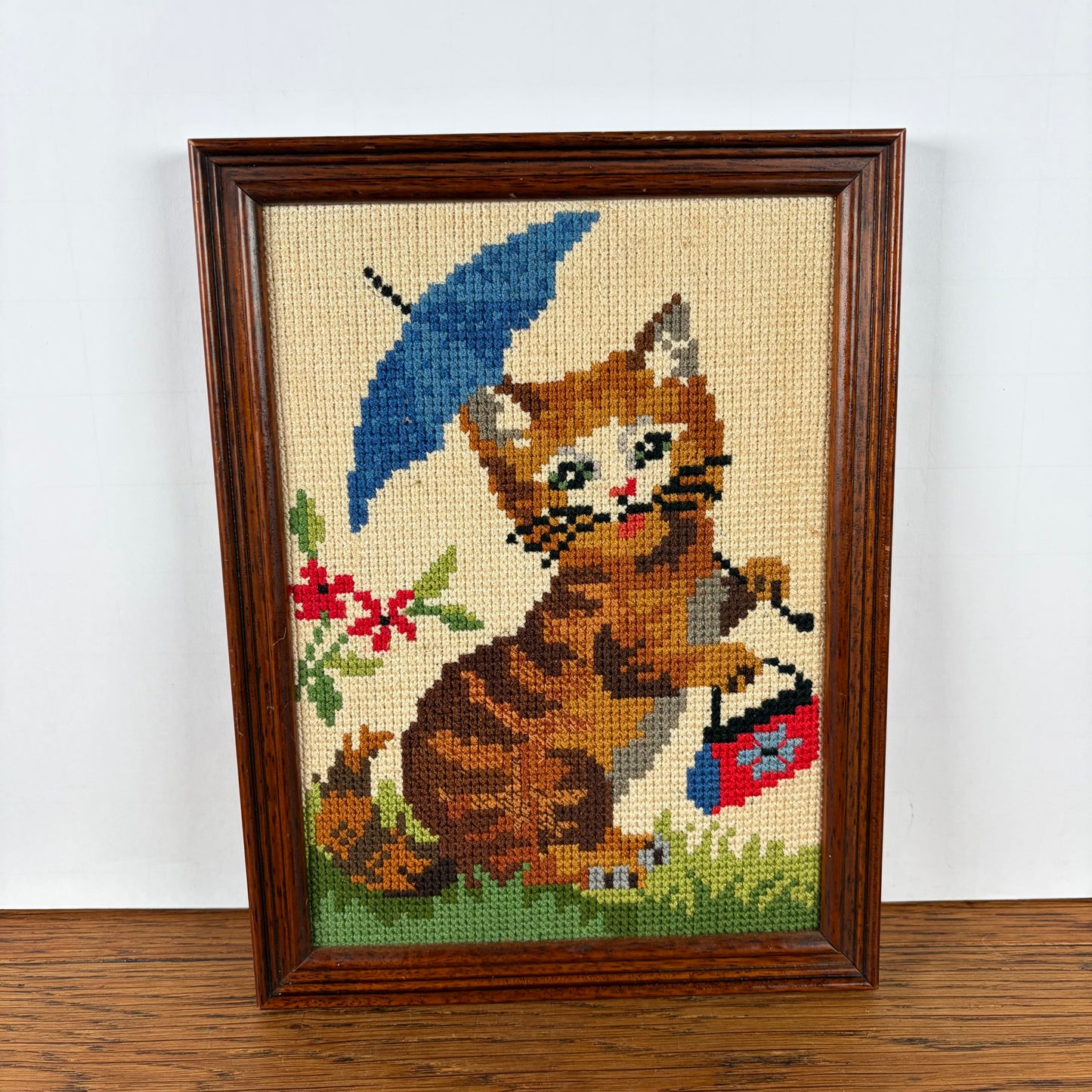 Vintage geborduurd schilderij kat