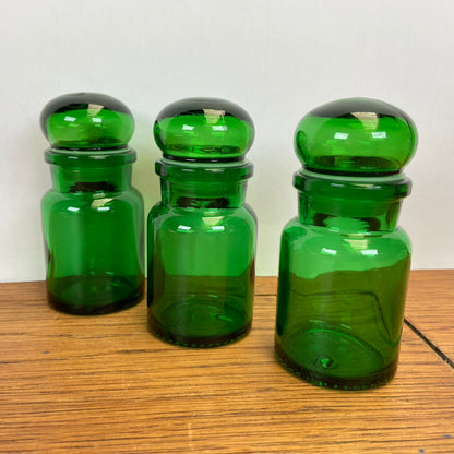 3 kleine groene apothekerspotjes