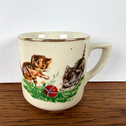 Vintage mok katten met bal