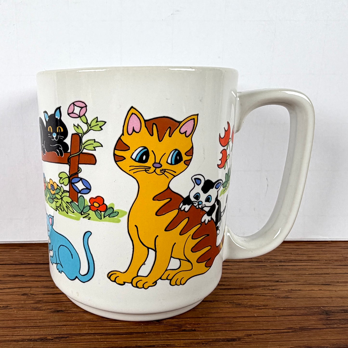 Vintage katten mok gekleurd