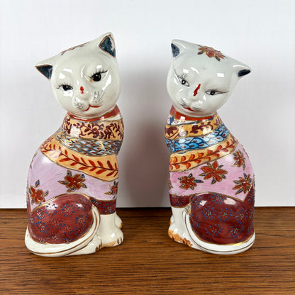 Set van 2 Aziatische katten beelden