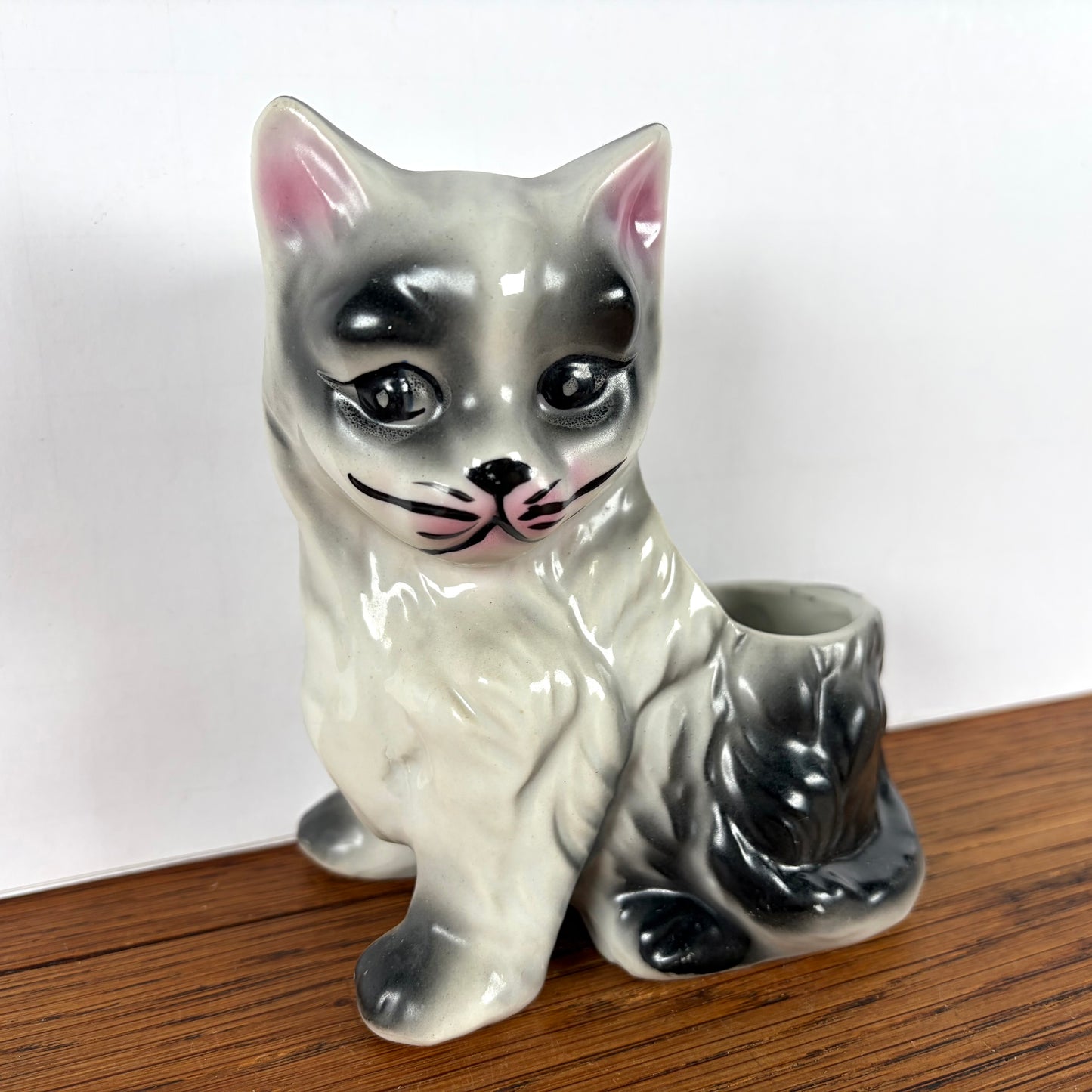 Vintage bloempot kat