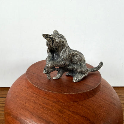 Vintage tinnen kat met kitten