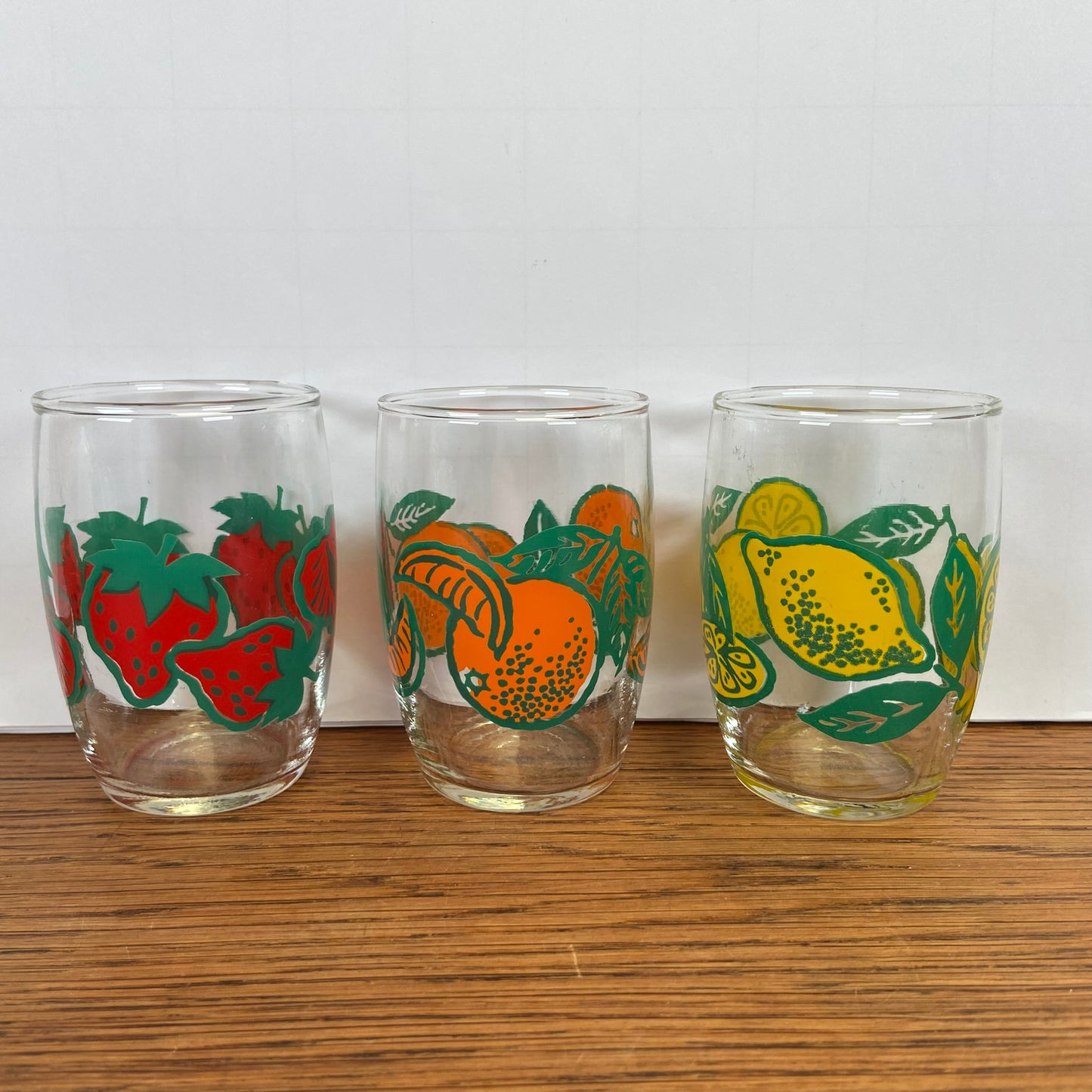 3 kleine vintage fruitglaasjes
