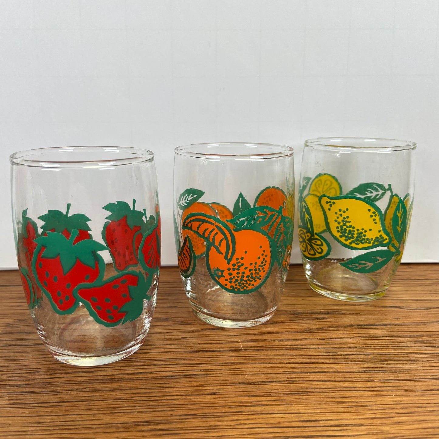 3 kleine vintage fruitglaasjes