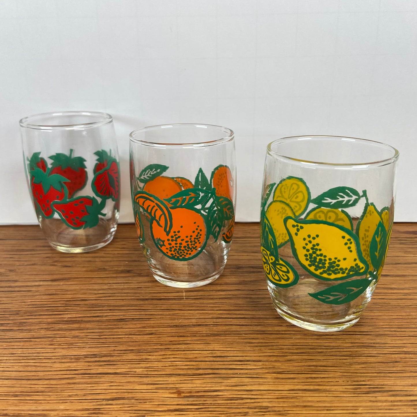 3 kleine vintage fruitglaasjes