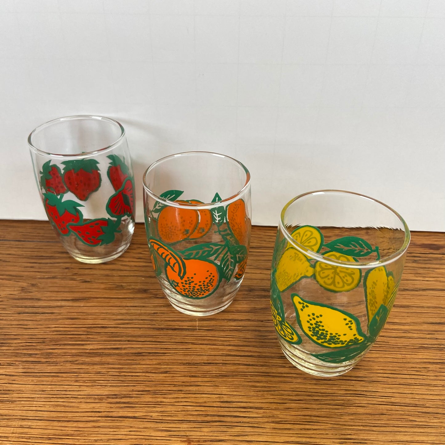 3 kleine vintage fruitglaasjes