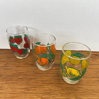 3 kleine vintage fruitglaasjes
