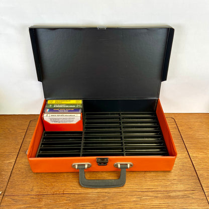 Vintage cassettebandjes koffer