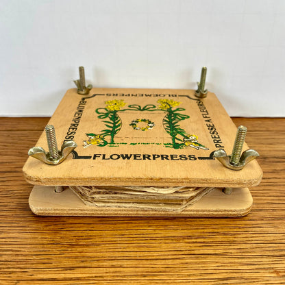 Vintage bloemenpers