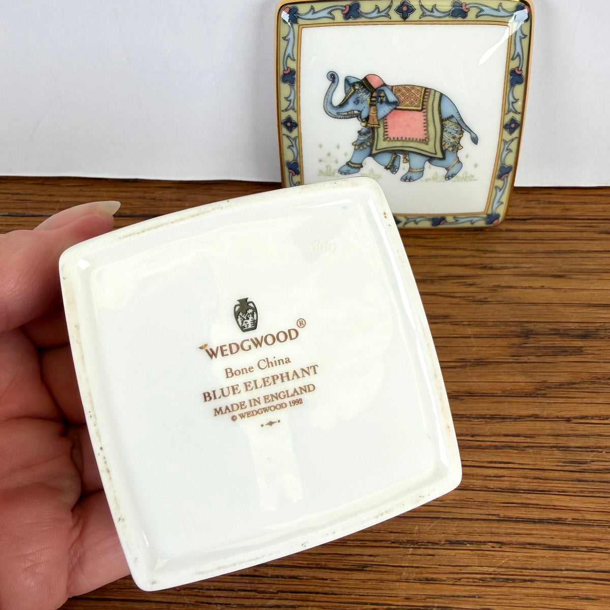 Vintage porseleinen snuisterijen doosje Wedgwood Blue Elephant