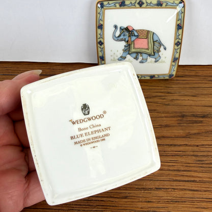 Vintage porseleinen snuisterijen doosje Wedgwood Blue Elephant