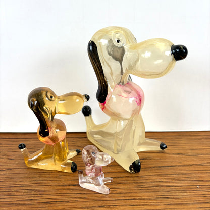Vintage lucite Snoopy beeldjes