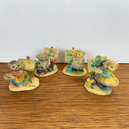 4 katjes aan het schilderen