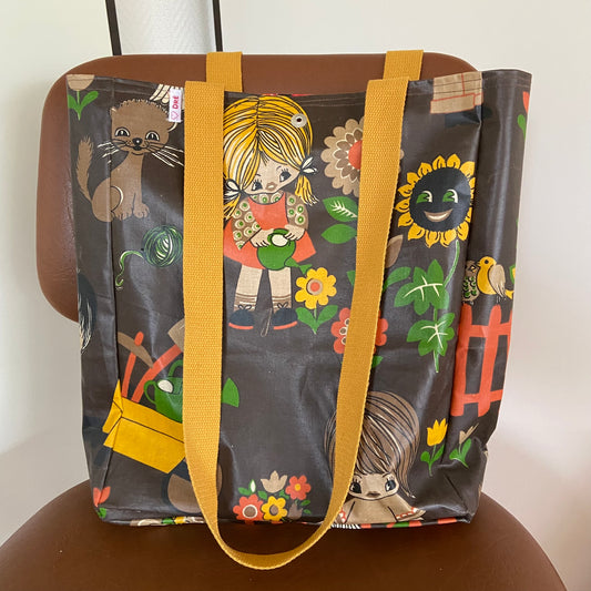 Boxkleed tas bruin in de tuin 1