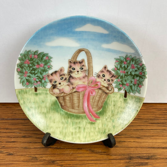 Vintage bordje 3 katjes in mandje