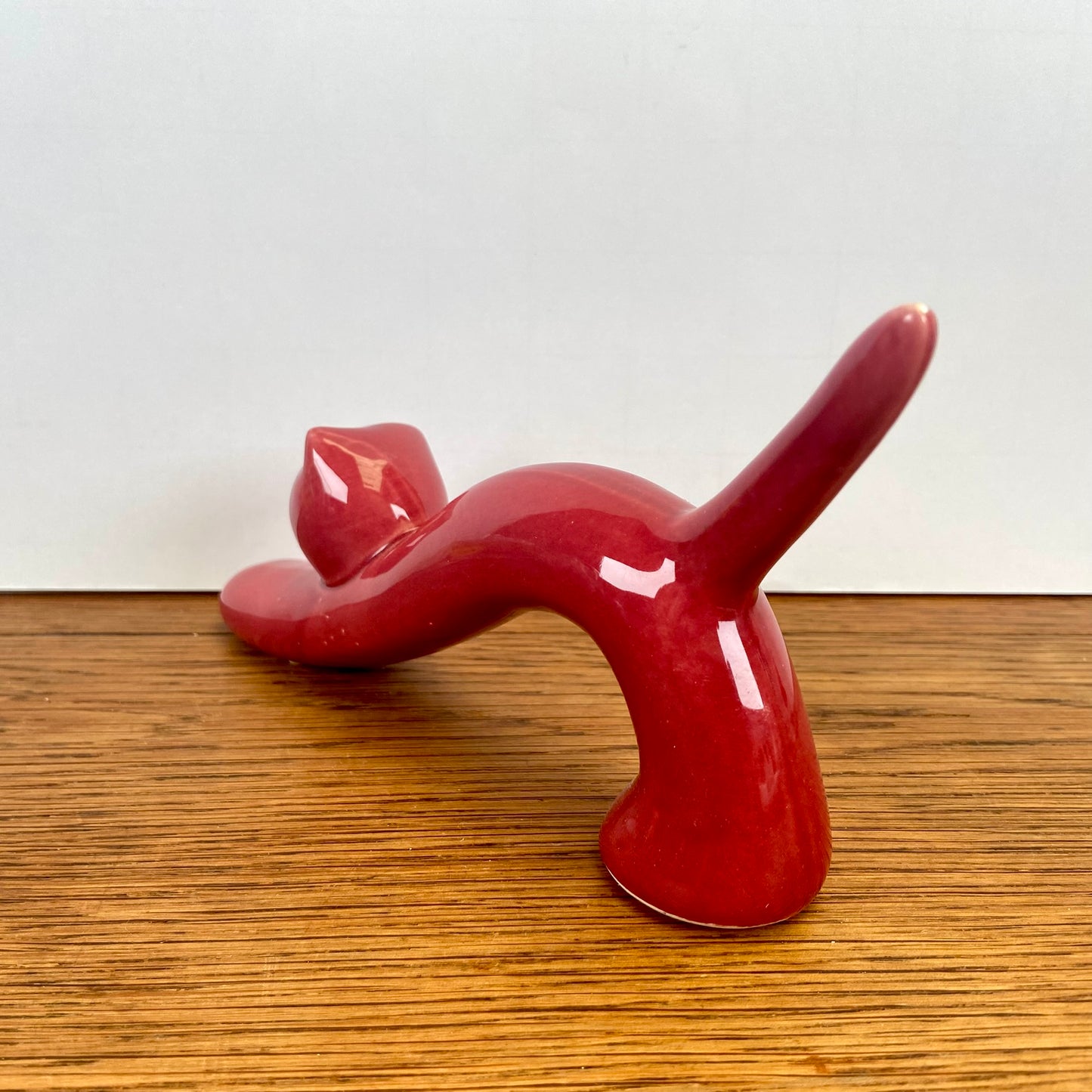 Vintage Naaman kat bordeaux rood