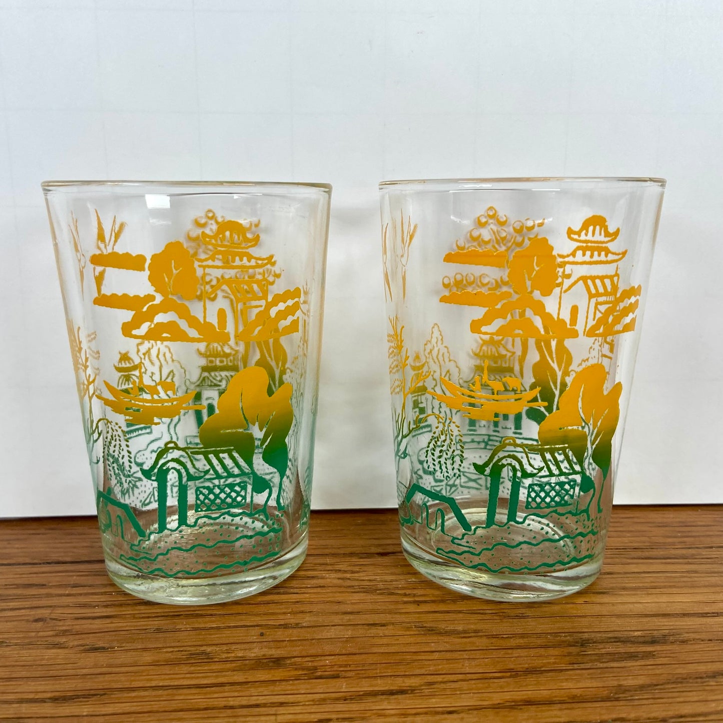2 kleine vintage glaasjes
