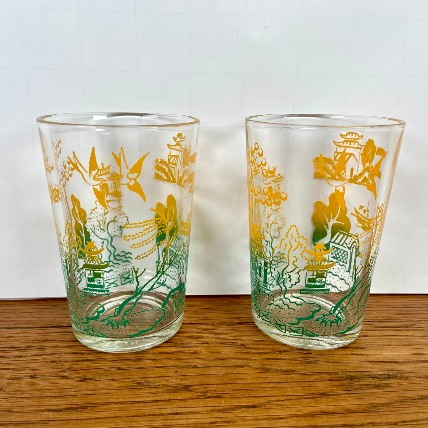 2 kleine vintage glaasjes