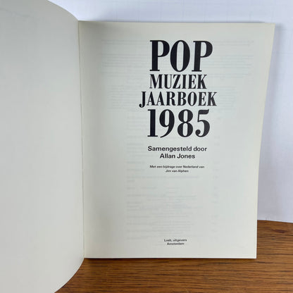 Boek Popmuziek jaarboek 1985