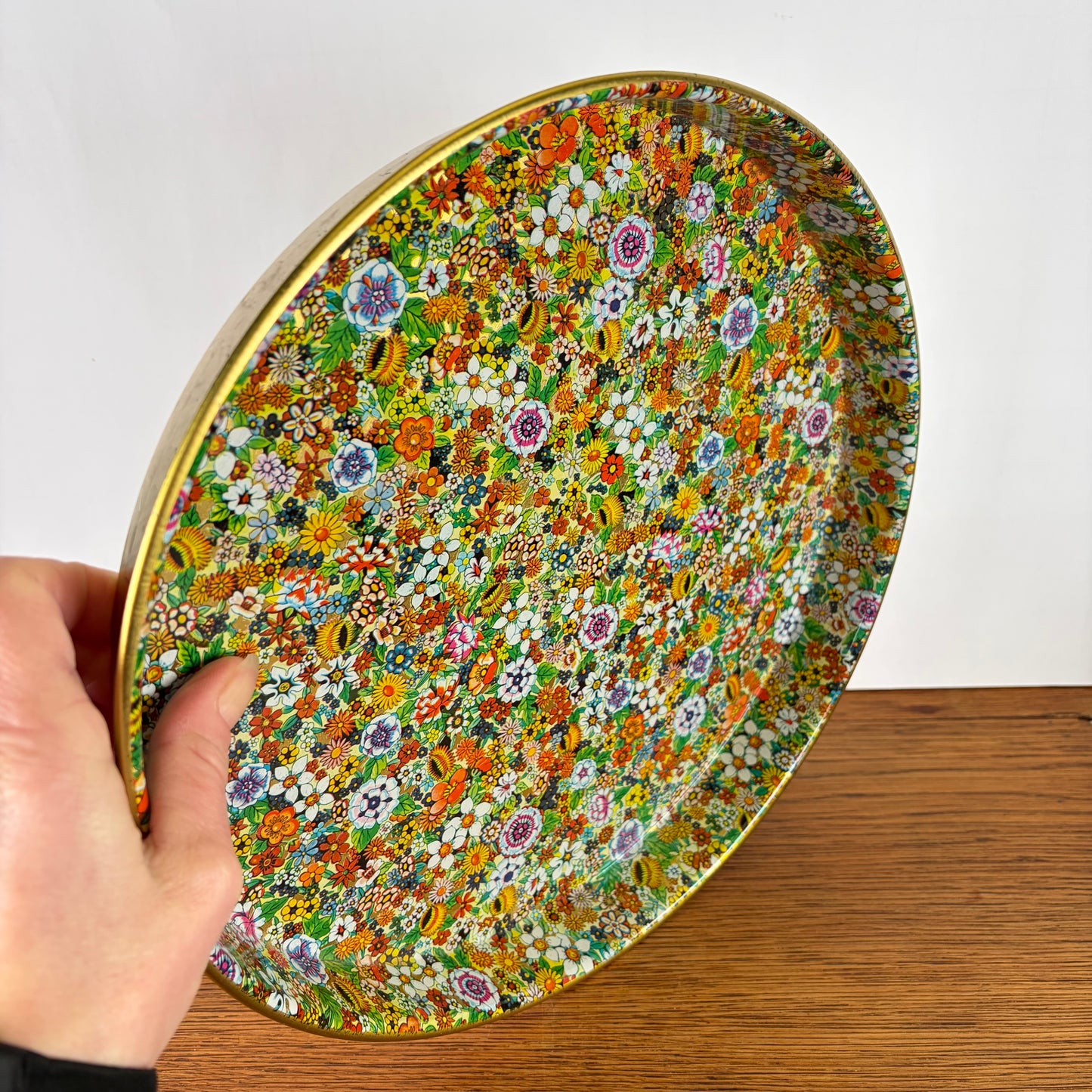 Vintage dienblad bloemen goud