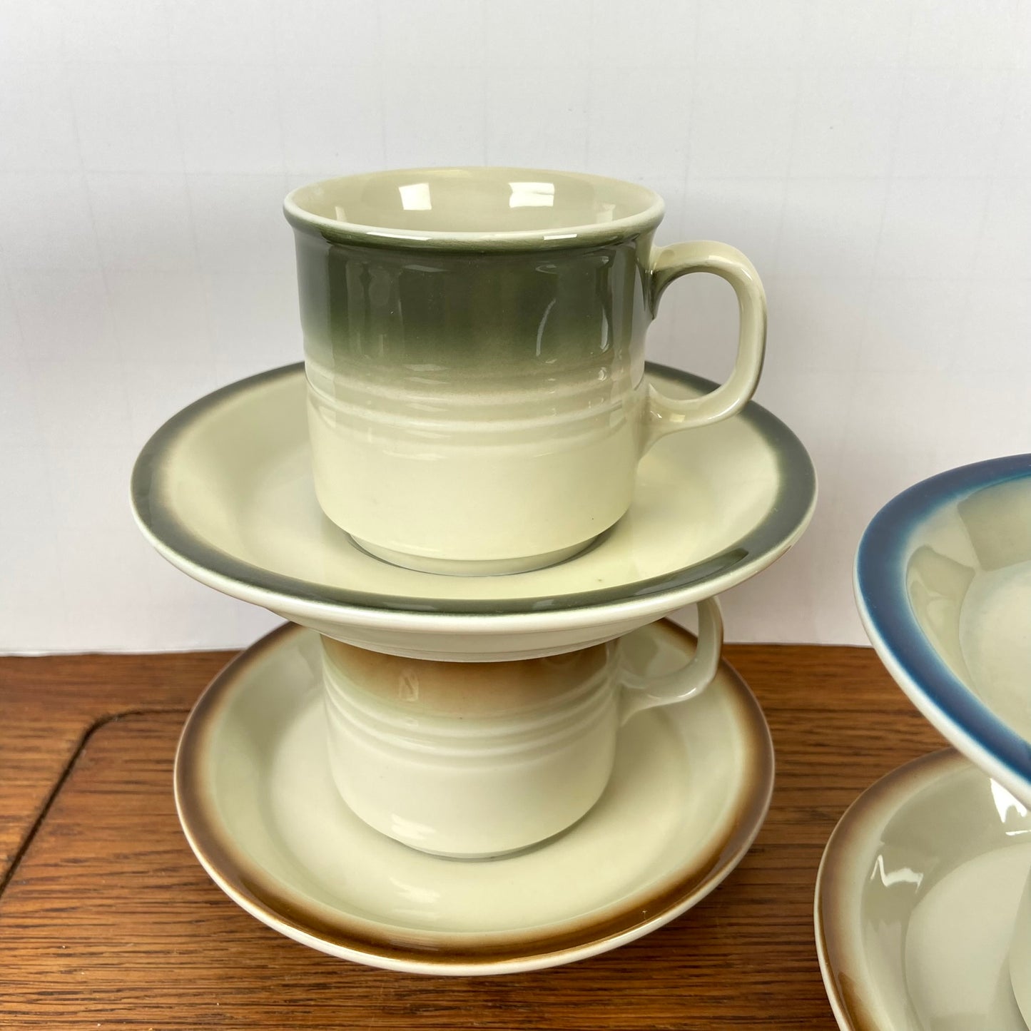 Set van 4 vintage kop en schotels