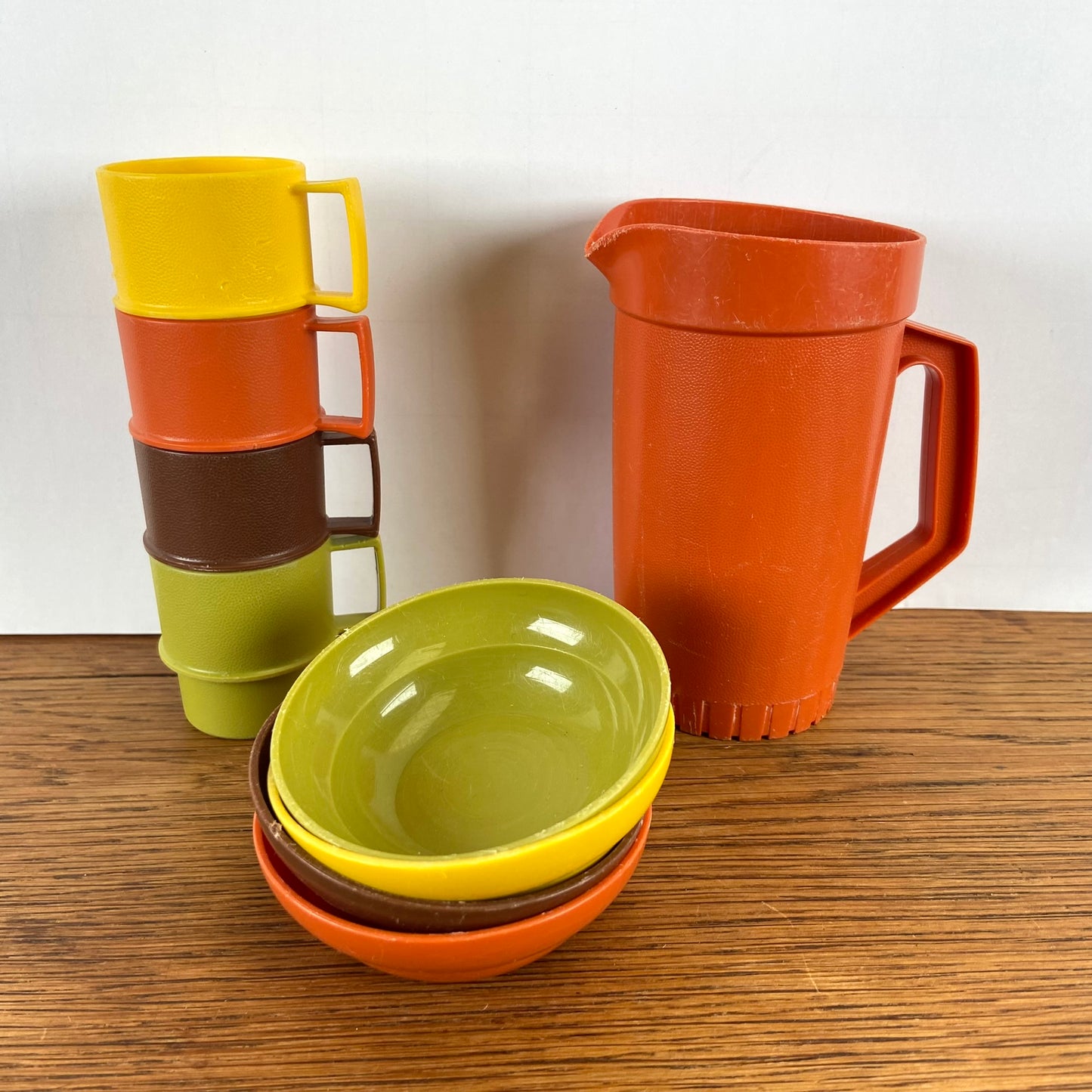 Vintage mini tupperware