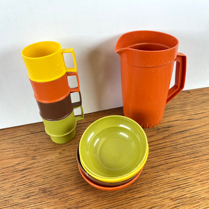 Vintage mini tupperware