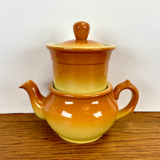 Vintage koffiepotje met filter