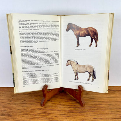 Elseviers paardengids 1976