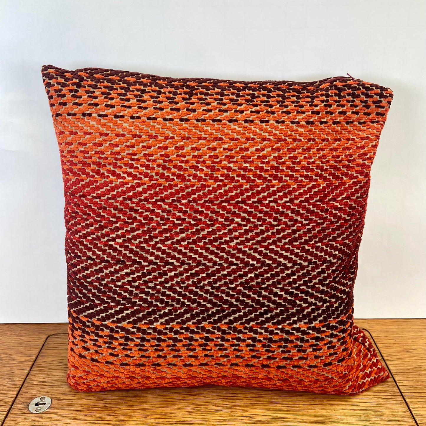 Retro kussen oranje-rood