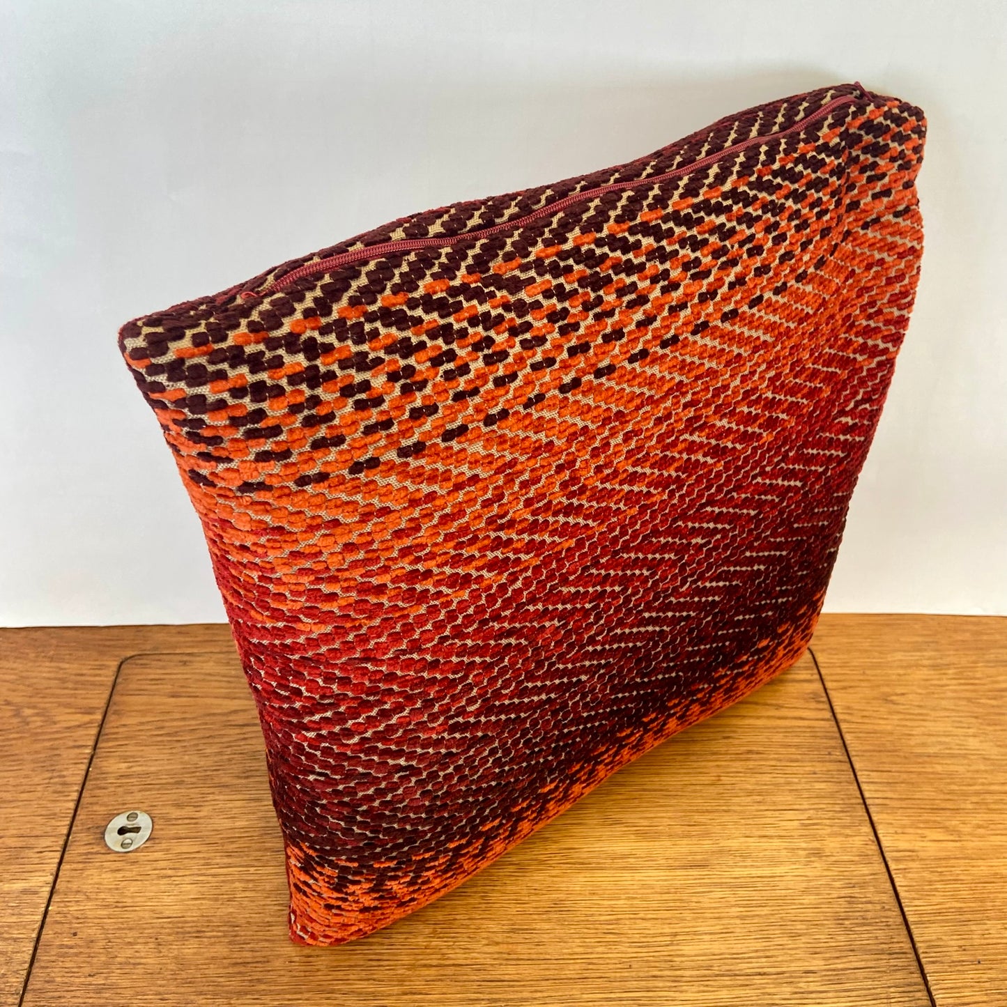 Retro kussen oranje-rood