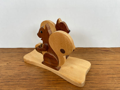 Houten servethouder Eekhoorn